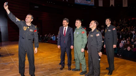 SOLOTÜRK, İKAF’25’te öğrenci ve mezunlarla buluştu